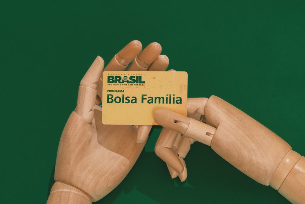 Bolsa Família: consulta do valor das parcelas do auxílio emergencial inicia hoje (14/4)