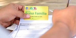 formulário e cartão bolsa familia
