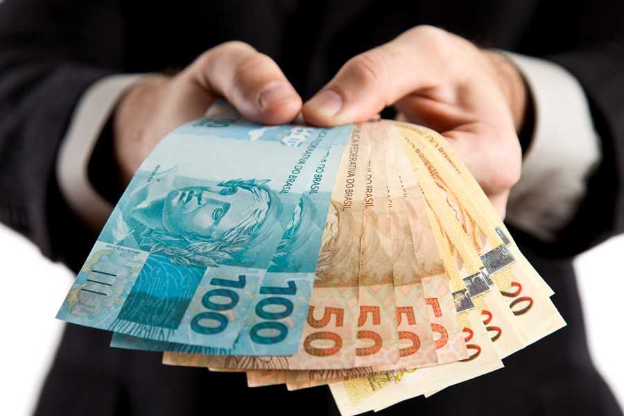 Quanto rende R$ 1.000 na poupança com aumento da taxa de juros?