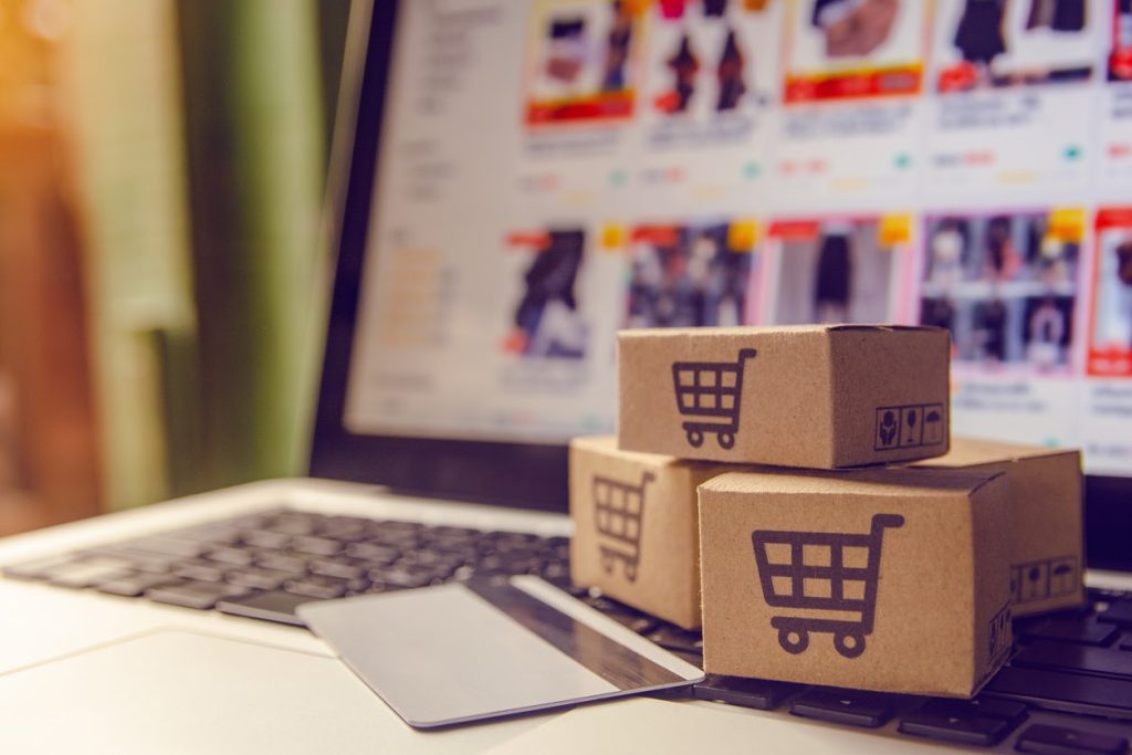 Vendas online representam mais da metade do faturamento dos MEI Vendas online representam mais da metade do faturamento dos MEI