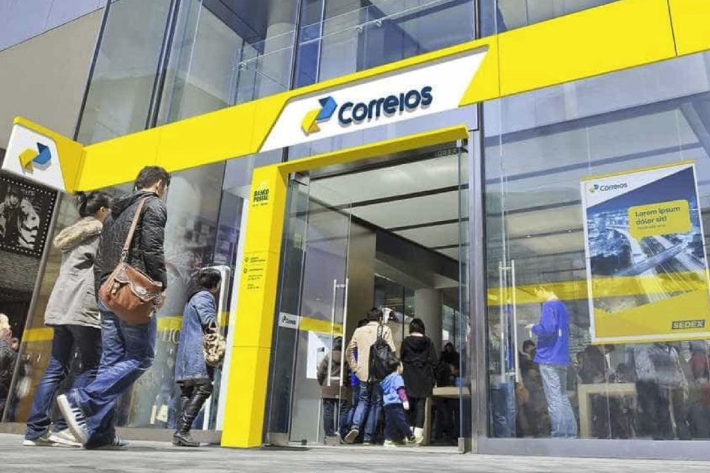 Correios tem 2.500 imóveis que ficarão para o novo dono após privatização Correios tem 2.500 imóveis que ficarão para o novo dono após privatização