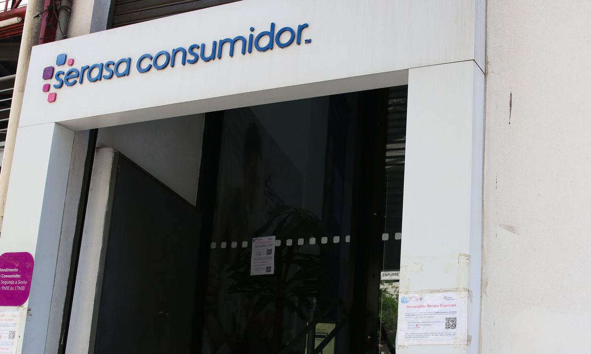 Veja como participar do feirão limpa nome da Serasa