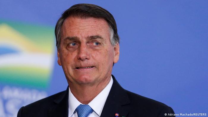 Bolsonaro aumenta impostos até dezembro para financiar novo Bolsa Família