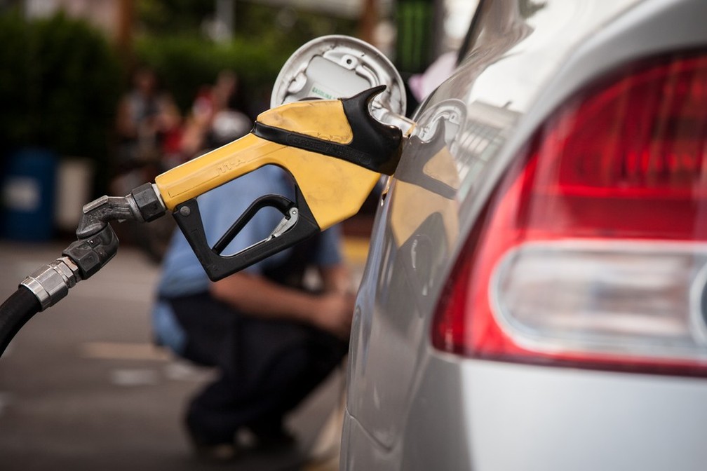 Aumento do preço da gasolina e mercadorias impacta 63% dos MEIs