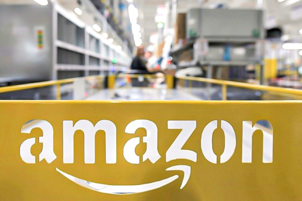 PIX começa a ser aceito pela Amazon. Veja como pagar suas compras no e-commerce