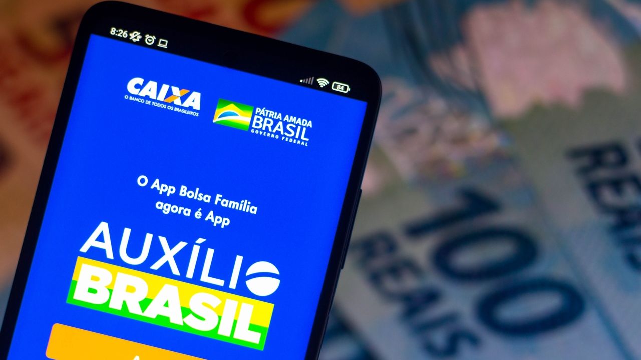 Auxílio Brasil 2022: pagamento hoje (24). Quem recebe? Valores e onde receber