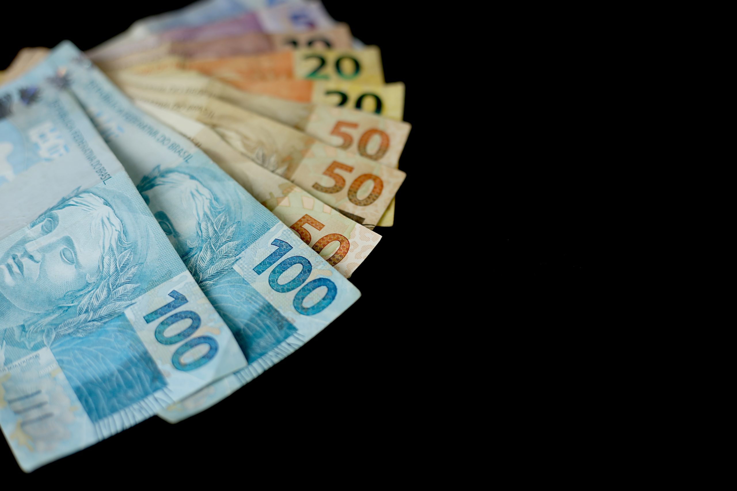 Auxílio Brasil 2022: pagamento hoje (25). Quem recebe? Valores e onde receber