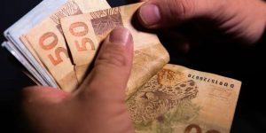 Caixa Tem vai liberar empréstimos de R$ 1.000 para negativados! Conheça os detalhes