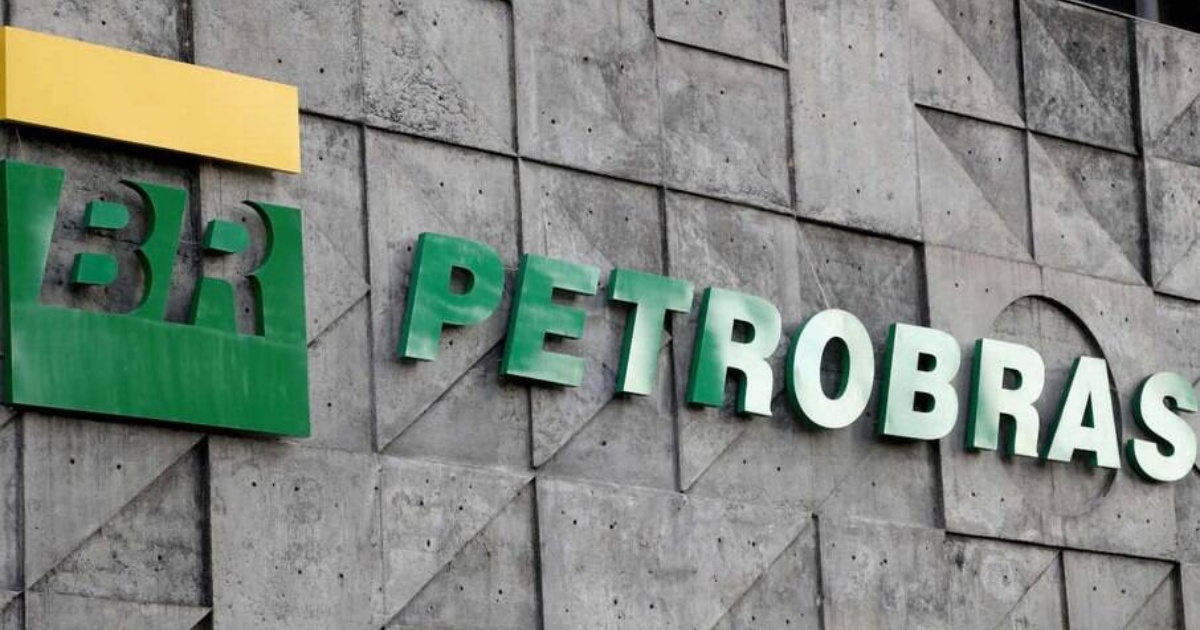 Como a troca do presidente da Petrobras afeta o preço do combustível? A gasolina vai baixar?