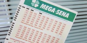 Mega-Sena (concurso 2.461) não tem acertador e acumula. Prêmio pode chegar em R$ 130 milhões; Veja números sorteados