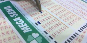 Mega-Sena: Confira todos os sorteios da semana; Prêmio acumulado em R$ 165 milhões é um dos maiores da história
