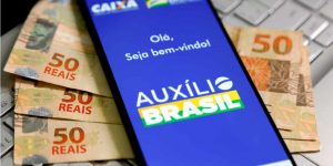 Auxílio Brasil e Vale-Gás começam a ser pagos amanhã (14); descubra quem recebe