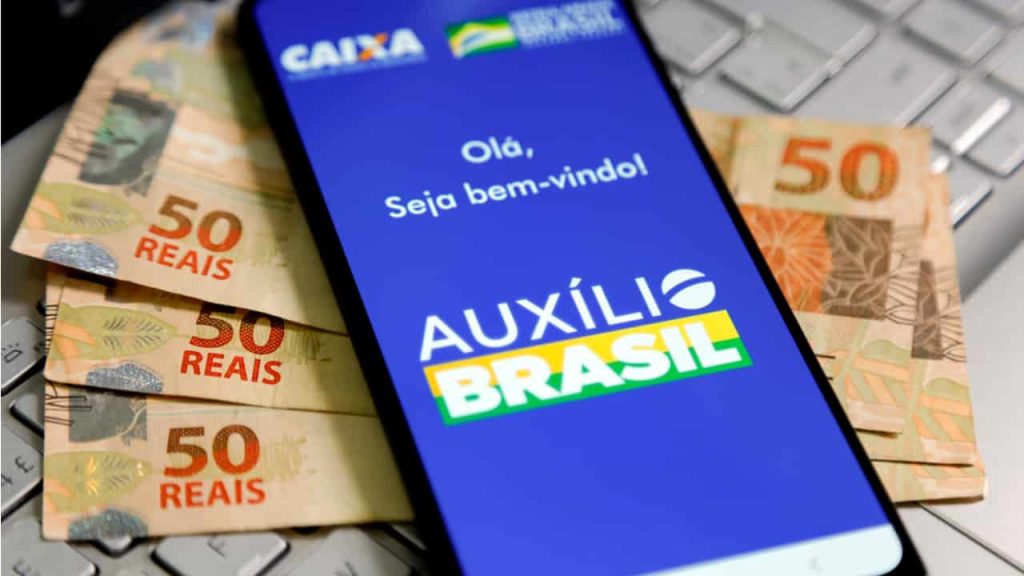 Auxílio Brasil 2022: pagamento hoje (20) para beneficiários com NIS final 3
