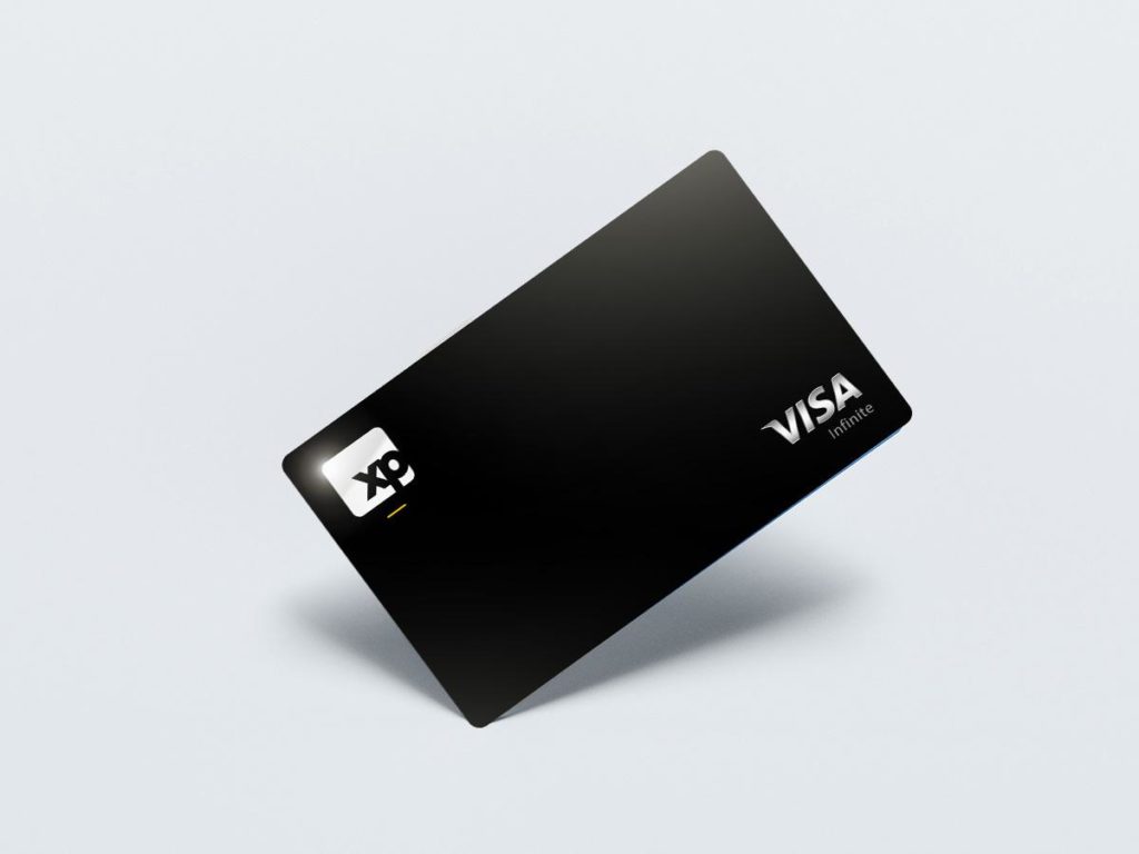 Este cartão de crédito gera investimento em sua conta a cada compra (Imagem: Divulgação/XP Investimentos)