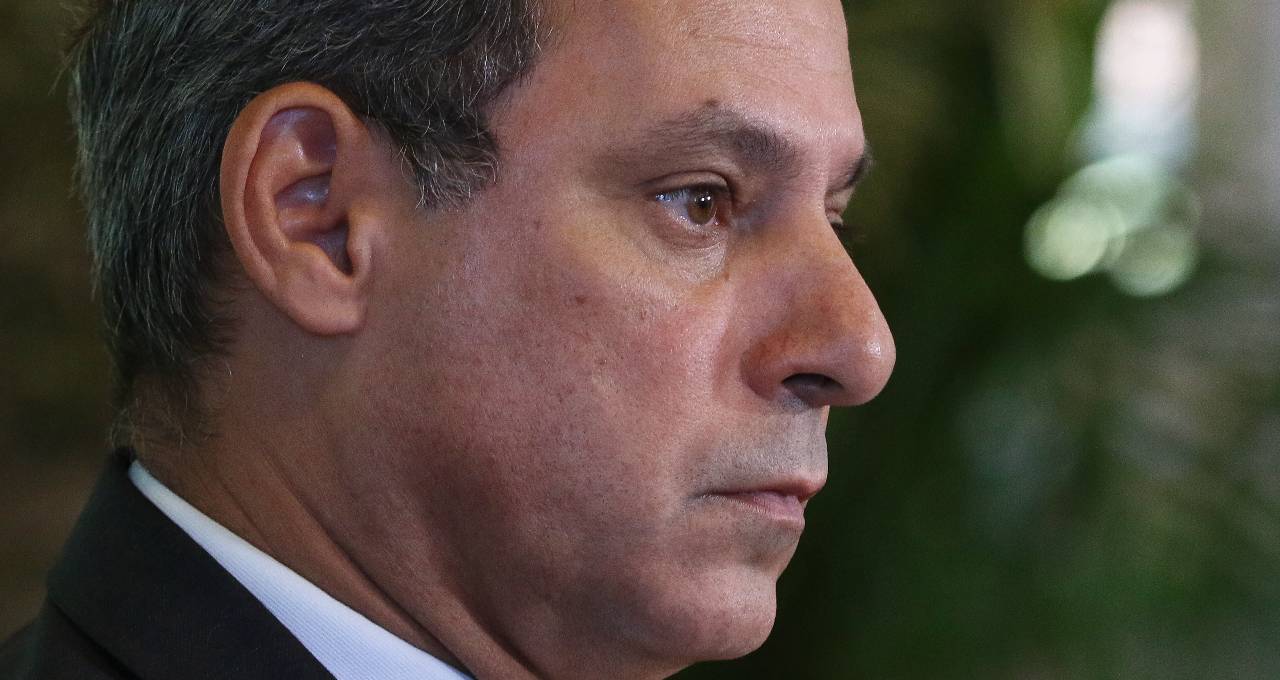 Pressionado, presidente da Petrobras pede demissão (Imagem: Tânia Rêgo/Agência Brasil)
