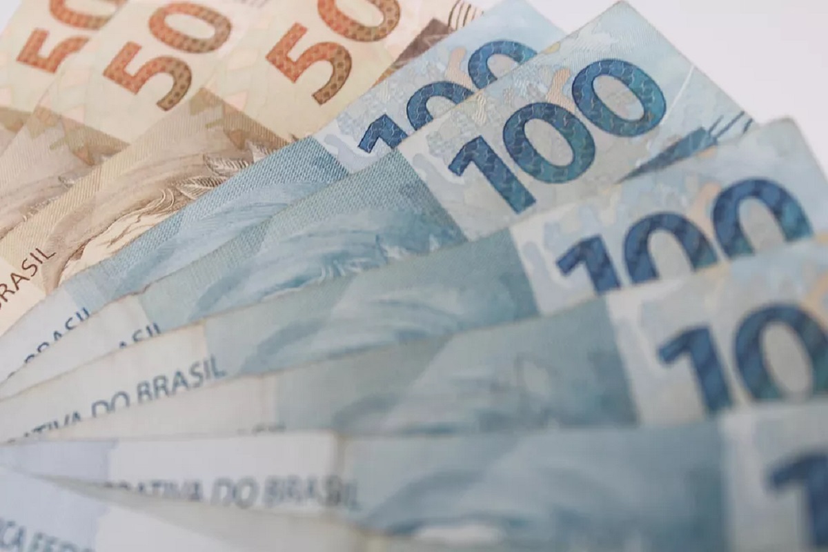 Auxílio Brasil de R$ 600: proposta pode ganhar novidades nesta terça (28)
