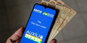 Auxílio Brasil pode ganhar em breve benefício extra voltado a classe afetada pela pandemia