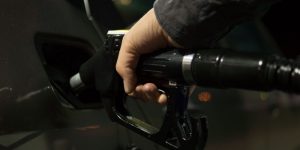 Gasolina pode ficar quase 50 centavos mais barata neste estado