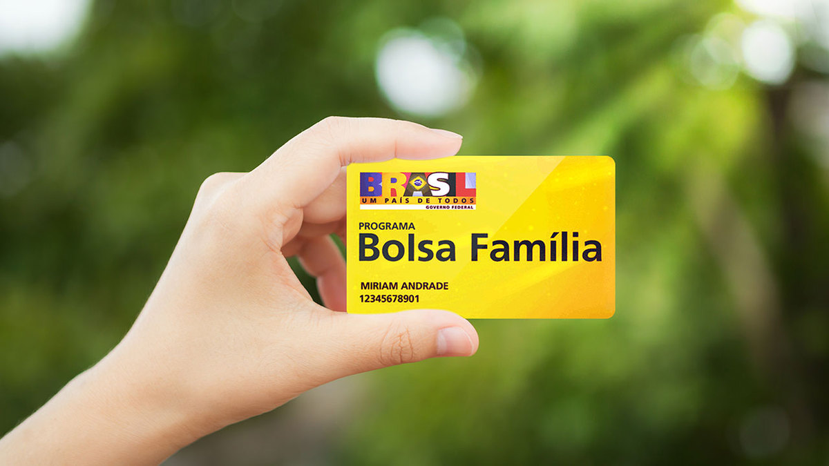 Candidato promete BOLSA FAMÍLIA DE R$ 600 e volta de benefícios; entenda