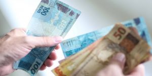 Auxílio Brasil de R$ 600 não deve ser pago já em julho; descubra quando pode começar