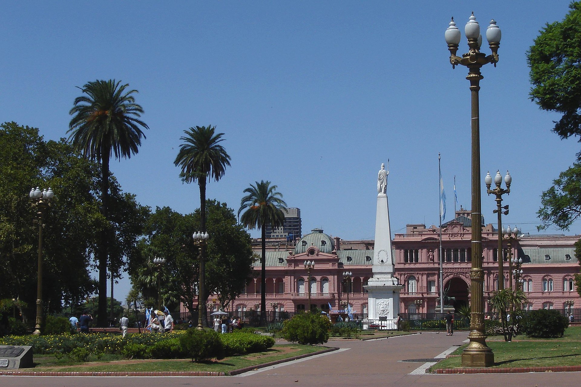 A Plaza de Mayo, em Buenos Airtes (Imagem: Reprodução/Wikipedia)