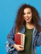 Fies 2022 inscrições do 2º semestre já começaram; veja o cronograma (Imagem: ViDIStudio/Freepik.com)