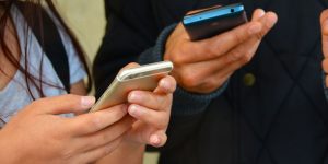 Contas de TELEFONE E INTERNET podem BAIXAR até 11% com essa medida