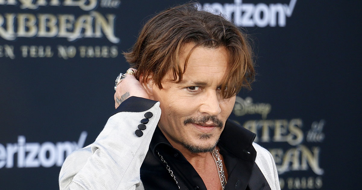 Golpista se passa por Johnny Depp e rouba R$ 208 mil de aposentada