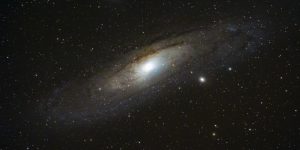 Conheça GLASS-z12, mais distante GALÁXIA encontrada pelo telescópio James Webb (Imagem: Bryan Geoff/ Unsplash)