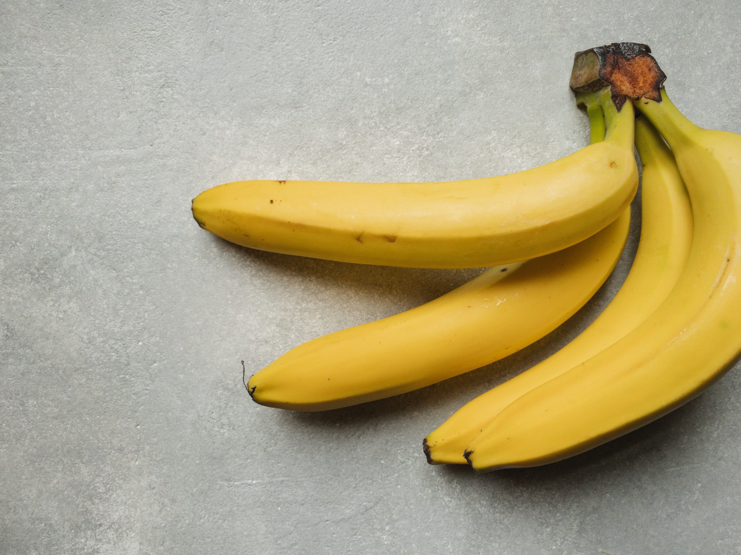 5 verdades e 3 mentiras sobre a banana que você encontra na internet