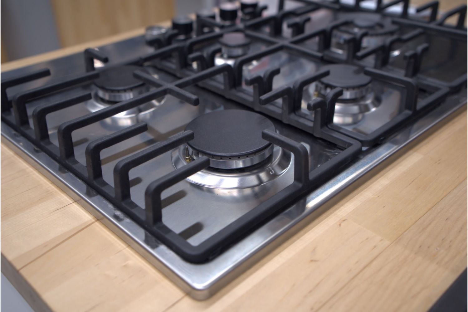 Aprenda o MÉTODO EFICAZ para limpar os queimadores do fogão: "brilhando como novos"