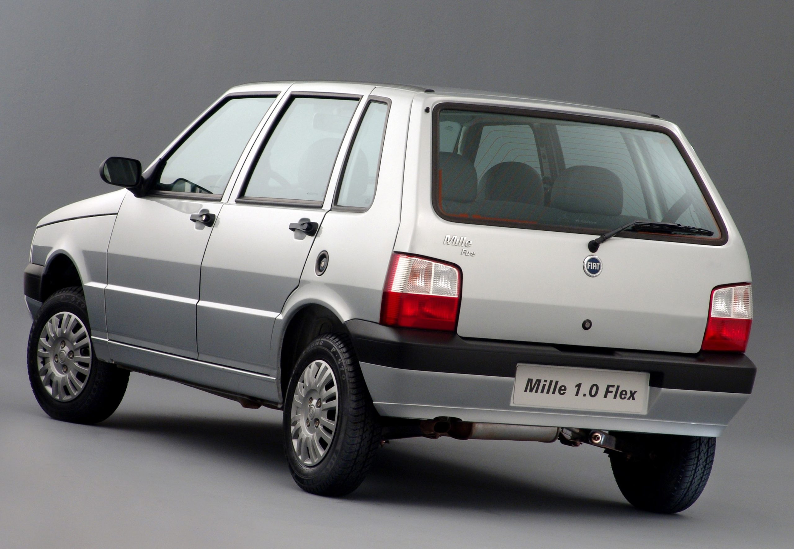 Fiat Uno Mille 5 motivos para ainda comprar um quadradinho em pleno 2023
