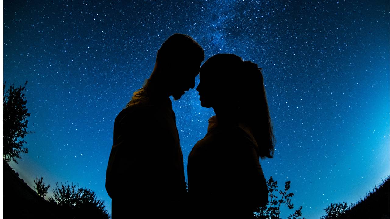 5 signos do Zodíaco que são surpreendentemente românticos