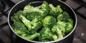 Não jogue fora: 7 usos surpreendentes para o talo do brócolis