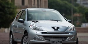 Peugeot 207 em 2023 Veja 4 prós e 4 contras de ainda comprar um