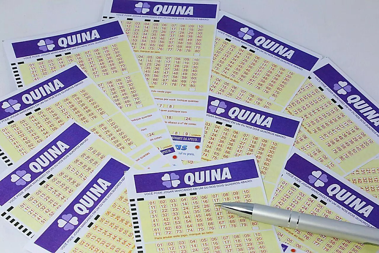 Quanto ganha se acertar três números na Quina?
