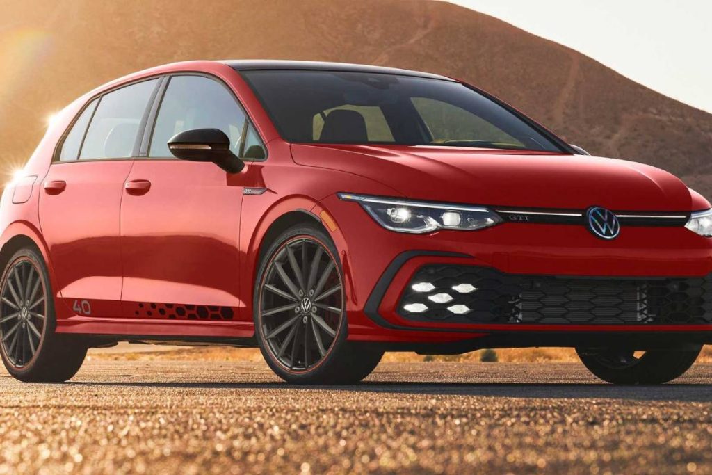 VW Golf GTI 2024 pode estar a caminho do Brasil; veja 4 motivos para se